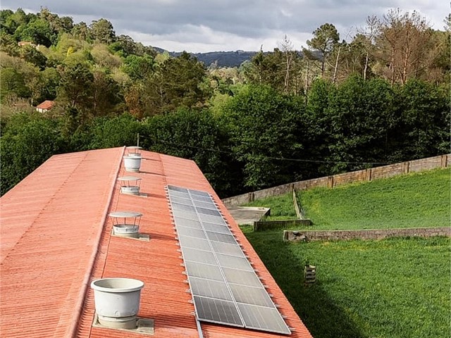 Proyecto Autoconsumo Granja Porcina. Ubicación Piñor (Ourense)