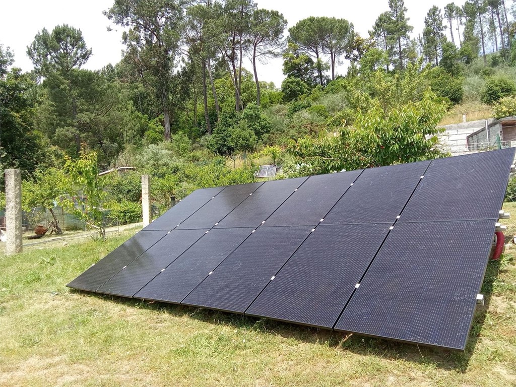 Foto 1 Proyecto de Autoconsumo. Ubicación O Pereiro de Aguiar ( Ourense )