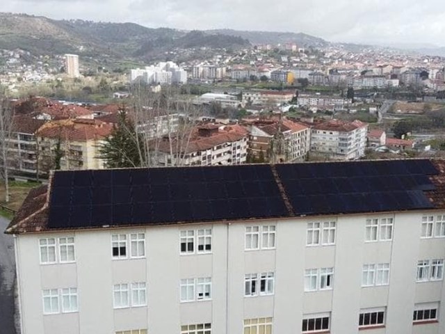 Solgaleo instala 63 paneles fotovoltaicos en el Seminario de Ourense