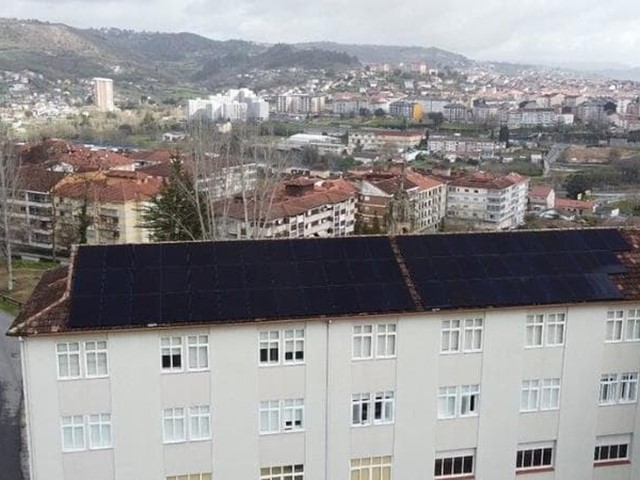 Solgaleo instala 63 paneles fotovoltaicos en el Seminario de Ourense